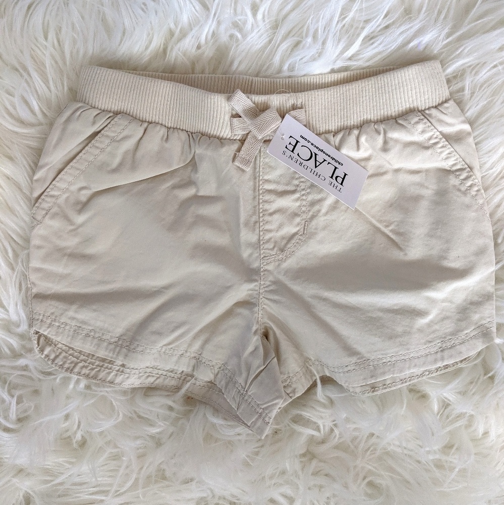 NWT 2T khaki shorts